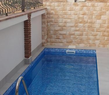 Montecorto Casa | Casa de Teones con piscina privada