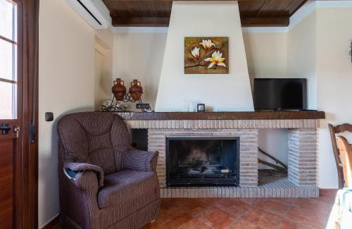 Montecorto Casa | Casa de Teones con piscina privada