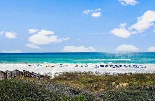 Seacrest Apartamento | Casa de Tortugas - a spacious townhome with 30a private beach access