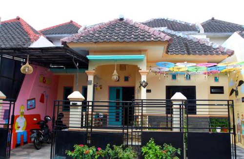 Dinoyo Casa | Casa de Vie Homestay