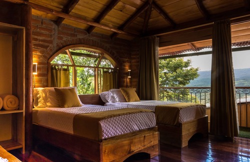 Mindo Hotel | Casa de Vista Alta