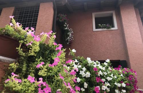 Cormons Apartamento | Casa del Balcone Fiorito