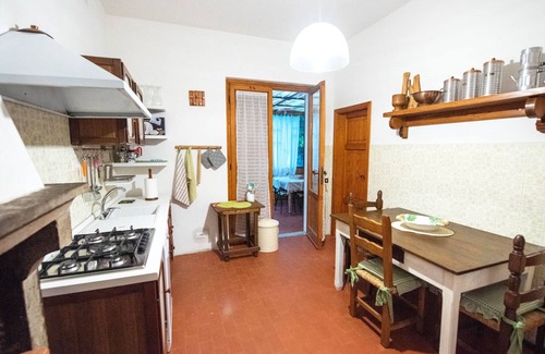 Pescia Casa | "casa del bosco" con piscina