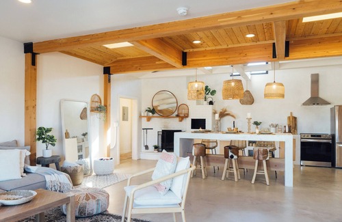 Twentynine Palms Casa | Casa Del Desierto—Private Boho Oasis with Palm Trees, Hot Tub, Fire Pits