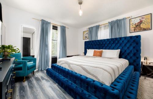 Traverse City Casa | Casa Del Exotique Walk Everywhere AC Beach