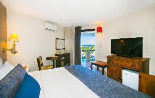Cozumel Hotel | Casa del Mar Cozumel Hotel & Dive Resort with free access to an exclusive beach club