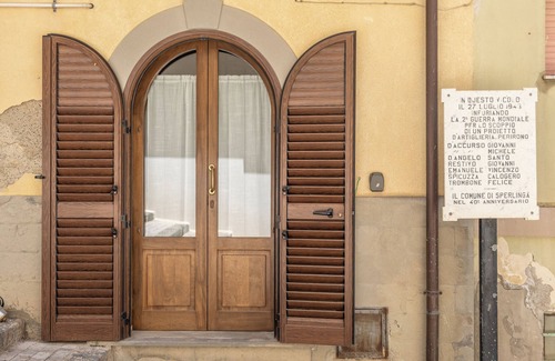 Sperlinga Casa | Casa Del Sarto