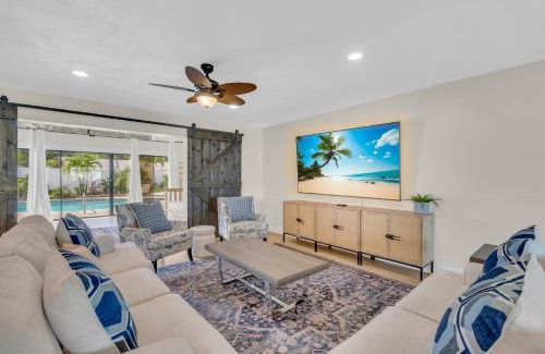Palma Sola Casa | Casa Del Sol - By SkyRun Anna Maria