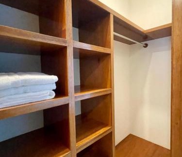 Playa Diamante Apartamento | Casa del Sol Lujoso Departamento en Acapulco
