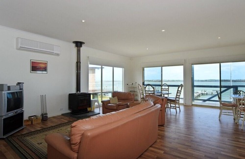 Nangkita Casa | Casa del Sol - 9 Goolwa Channel Drive Hindmarsh Island