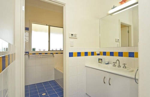 Nangkita Casa | Casa del Sol - 9 Goolwa Channel Drive Hindmarsh Island