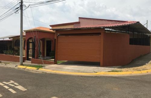 Desamparados Cama Y Desayuno | Casa del Suizo
