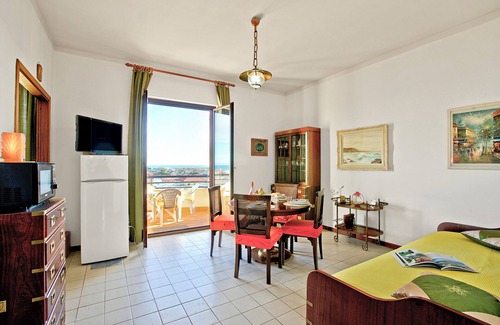 Ceriale Apartamento | Casa del Tramonto - with private parking, Ceriale, Italy
