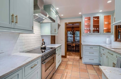 Old Northwood Historic District Casa | Casa Delfino - Savor Old World Charm with a Lush Poolside Retreat