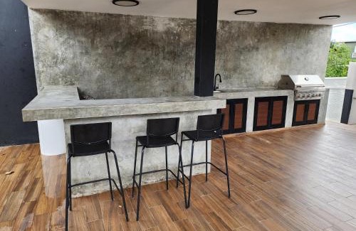 Santurce Casa | Casa Delizia close to everywhere!