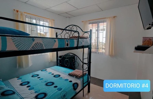 Data de Villamil Casa | Casa deluxe con piscina y salida directa a la playa en general villamil playas ecuador