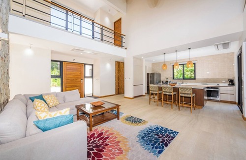 Los Pargos Casa | CASA DESTINO - 150 METERS FROM THE OCEAN IN OCEANFRONT COMMUNITY