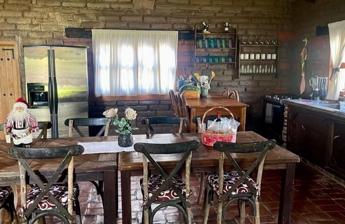 Tequisquiapan Cabaña | Hermosa Cabaña Magnolias para 21 personas con alberca/jacuzzi (Petfriendly)