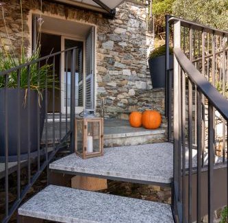 Gravedona Apartamento | Casa di campagna Rosina con piscina e vista lago