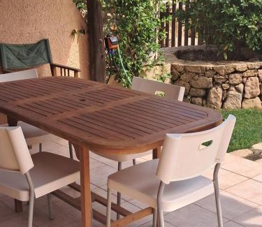 Porto Pollo Apartamento | Casa di Lu' - Bilocale con giardino - Porto Pollo