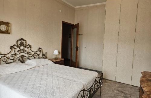 Rione Alto Apartamento | Casa di Pietrina - Large Apartment