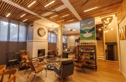 Zabljak Apartamento | Casa di Pino EcoLodge Hotel