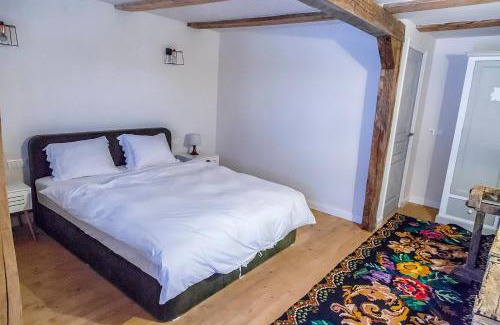 Rozavlea Casa | Casa dintre dealuri