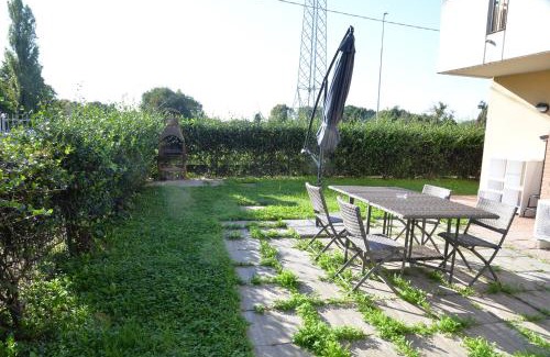 Desio Apartamento | Casa diva - giardino e box auto