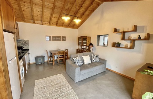 Praia da Vitoria Cabaña | Casa do Avô José Alves (T1), Country House - Rural Tourism