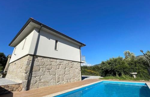 Gondoriz Chalet De Esquí | Casa do Canastro
