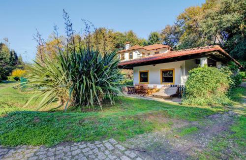 Espinho Casa | Casa do Moinho Rural campo e praia , 9 pessoas, animais benvindos
