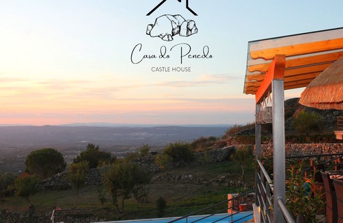 Linhares Casa | CASA DO PENEDO CASTLE HOUSE