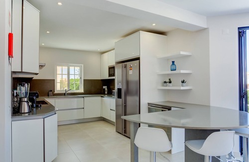 Mato Serrao Villa | Casa do Sol - 4 bedroom luxury villa with pool, BBQ area & sea views, Carvoeiro