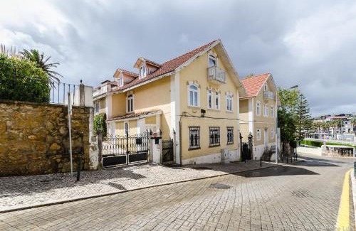 Estoril Casa | Casa do Tamariz, XIX century Beach House