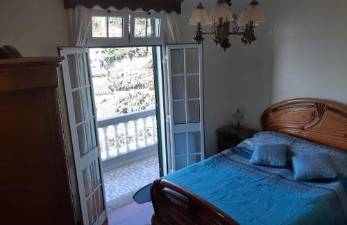 Camara de Lobos Casa | Casa do Terço