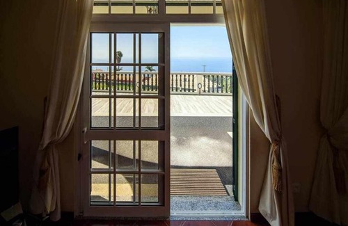 Canhas Casa | Casa do Tornadouro by Mth