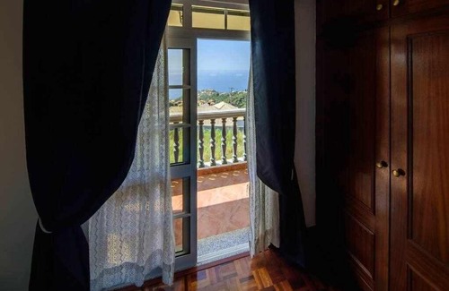 Canhas Casa | Casa do Tornadouro by Mth