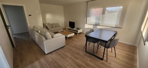 A Porqueira Casa | Casa doble con piscina a 1000 m de la playa