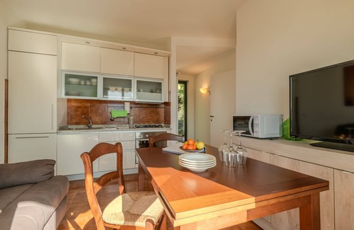 Sarnico Apartamento | Casa Dolce Casa - Two Bedroom Apartment, Sleeps 3