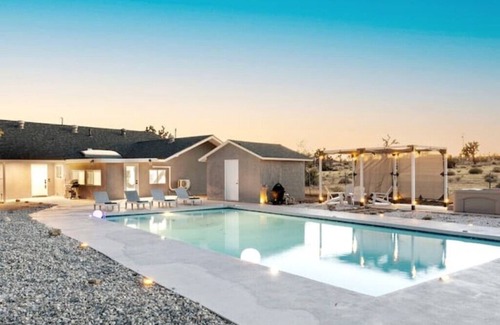 Yucca Valley Villa | Casa Dorado: Modern Desert Oasis w/ Pool, Spa on 5 Acres + Views - Sleeps 15!