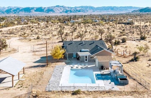 Yucca Valley Villa | Casa Dorado: Modern Desert Oasis w/ Pool, Spa on 5 Acres + Views - Sleeps 15!