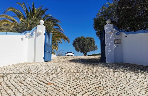 Lagoa e Carvoeiro Casa | CASA DOS AVOS, Stylish vacation home in a nature reserve near the beach with pool