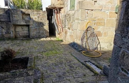 Vila Nova de Tazem Casa | Casa dos Livros - Guest House