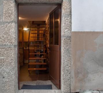 Belmonte Casa | Casa dos Poetas by AL Belmonte