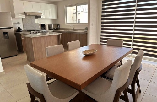 Puente del Mar Casa | Casa Dream Diamante Acapulco C4B, with private beach club.