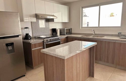 Puente del Mar Casa | Casa Dream Diamante Acapulco C4B, with private beach club.
