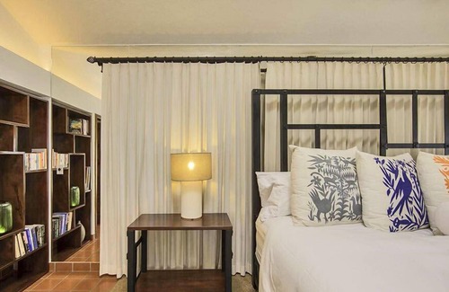 Chulavista Villa | Casa Edwards Summary: