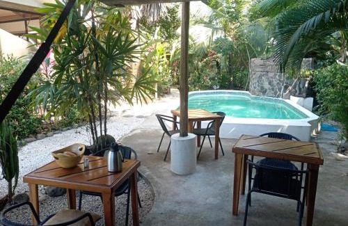 Cantón de Parrita Cama Y Desayuno | Casa el Colibrí