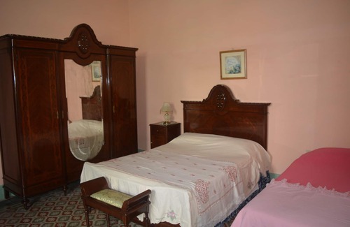 Cienfuegos Casa | Casa El Colonial-Sr Julia Milanes Fernandez