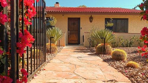 Racquet Club South Villa | Casa El Greco, a Desert Getaway with Pool - Spa - Mountain Views